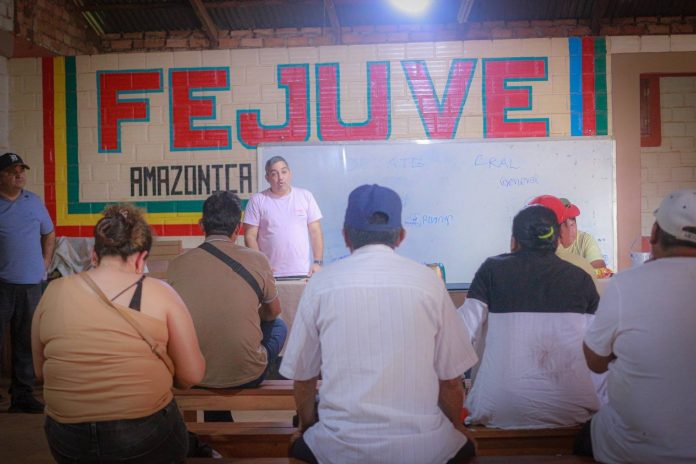 La campaña de Vargas ha dado un giro estratégico en esta recta final, priorizando el contacto directo y las alianzas con sectores sociales clave