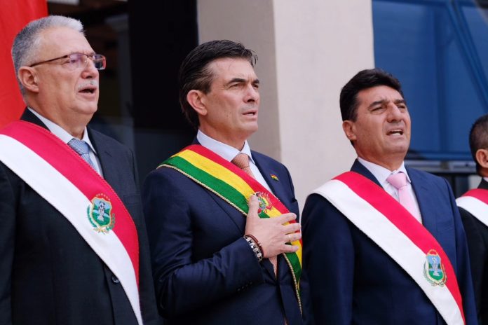 En medio de los actos protocolares por los 209 años de la Batalla de La Tablada, el presidente Rodrigo Paz se pronunció este miércoles sobre el complejo panorama electoral que enfrenta Bolivia
