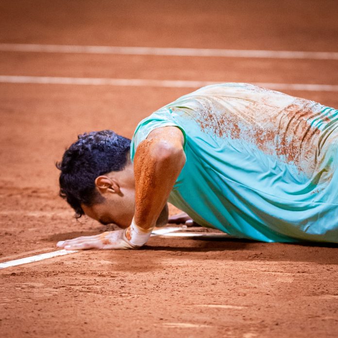 Hugo Dellien, el gran protagonista de la semana, se consagró como el primer campeón local del certamen tras vencer en una final de alta intensidad a Juan Carlos Prado