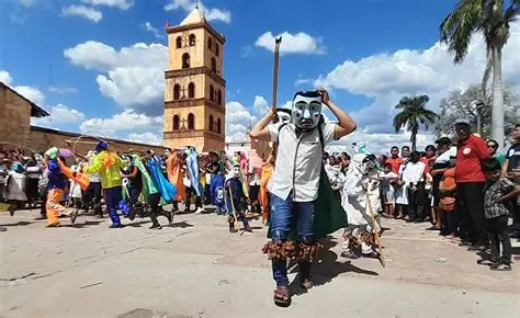La Semana Santa en San José de Chiquitos es una de las muestras de fe y cultura más impresionantes de Bolivia, donde las tradiciones coloniales de los jesuitas se funden con la identidad viva del pueblo chiquitano