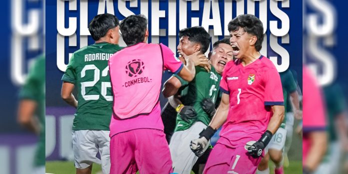 Reacción inmediata: La Sub-17 celebra el empate tras superar la adversidad del marcador inicial antes del entretiempo