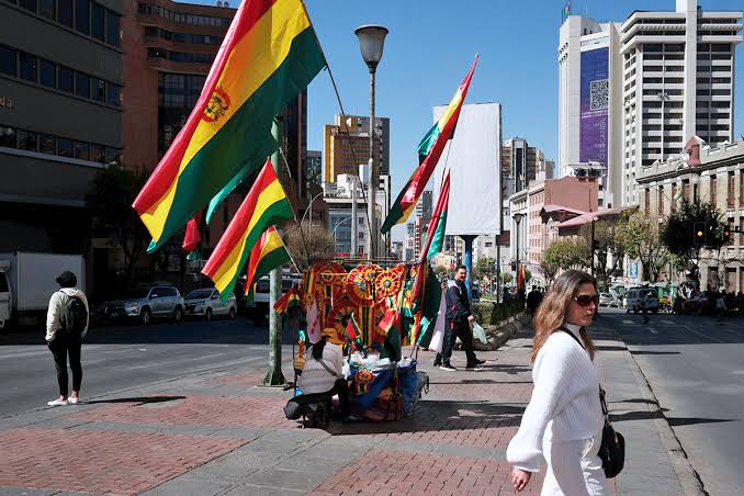 Bolivia conmemora la firma de su independencia